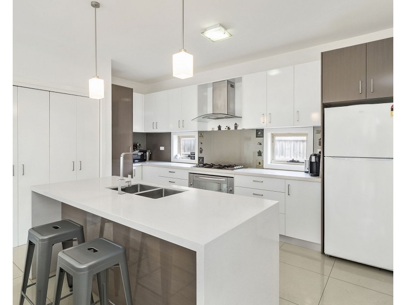 1/14 Napier Street, Mornington VIC 3931