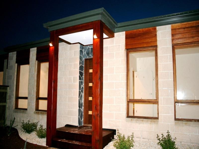 1/108 Tanti Avenue, Mornington VIC 3931