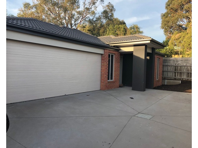 2/34 Amberley Drive, Mount Martha VIC 3934