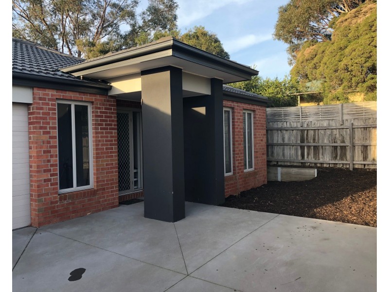 2/34 Amberley Drive, Mount Martha VIC 3934