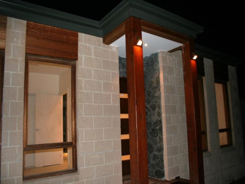 2/108 Tanti Avenue, Mornington VIC 3931