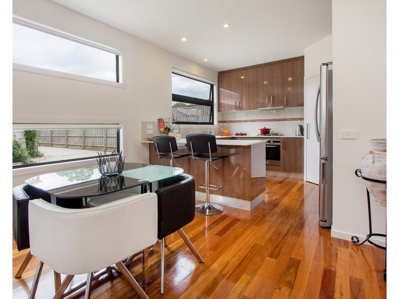 2/22 Adelaide Street, Mornington VIC 3931