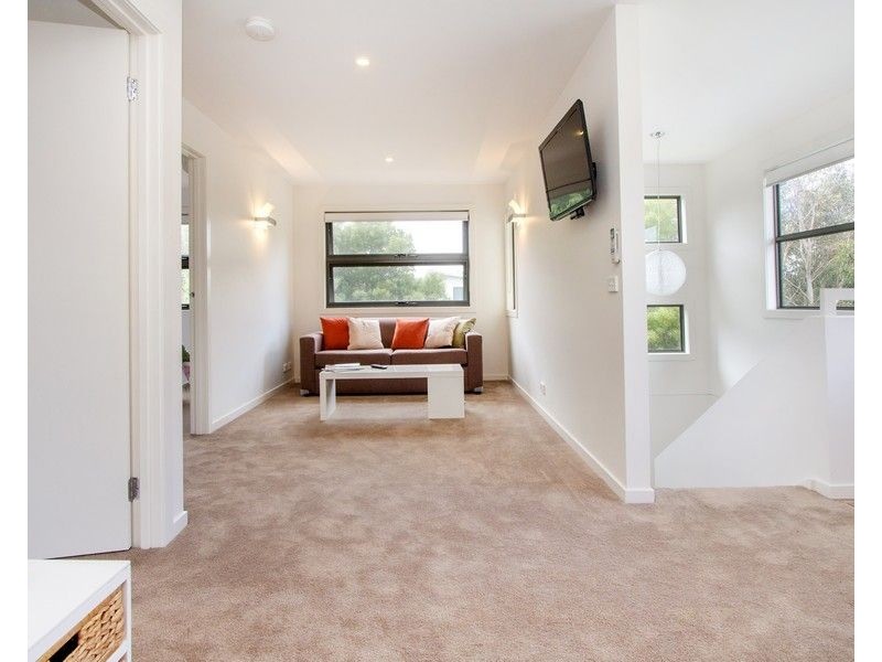 2/22 Adelaide Street, Mornington VIC 3931