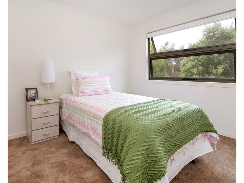 2/22 Adelaide Street, Mornington VIC 3931