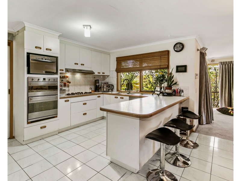 34 Hakea Drive, Mount Martha VIC 3934