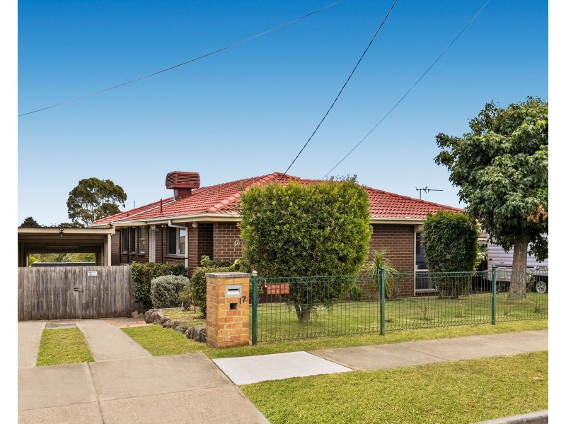 17 Melinga Crescent, Mornington VIC 3931