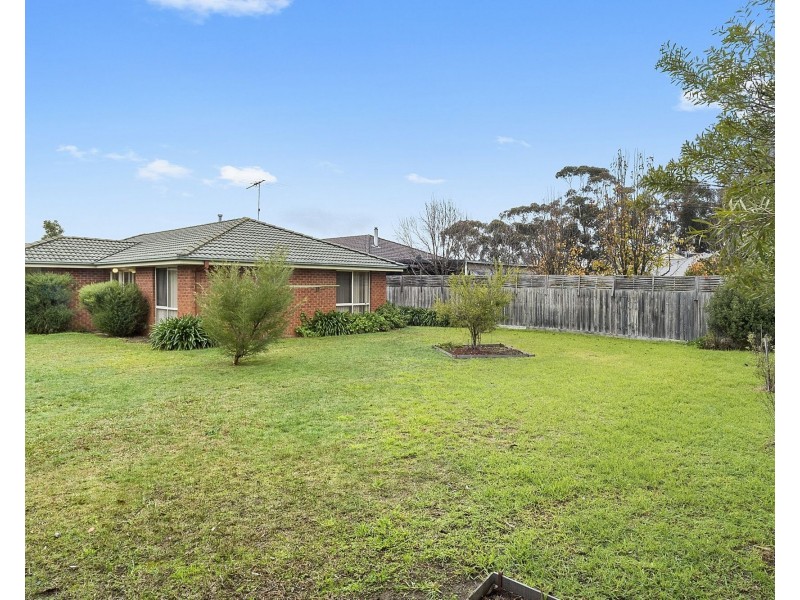11 Dale Court, Mount Martha VIC 3934