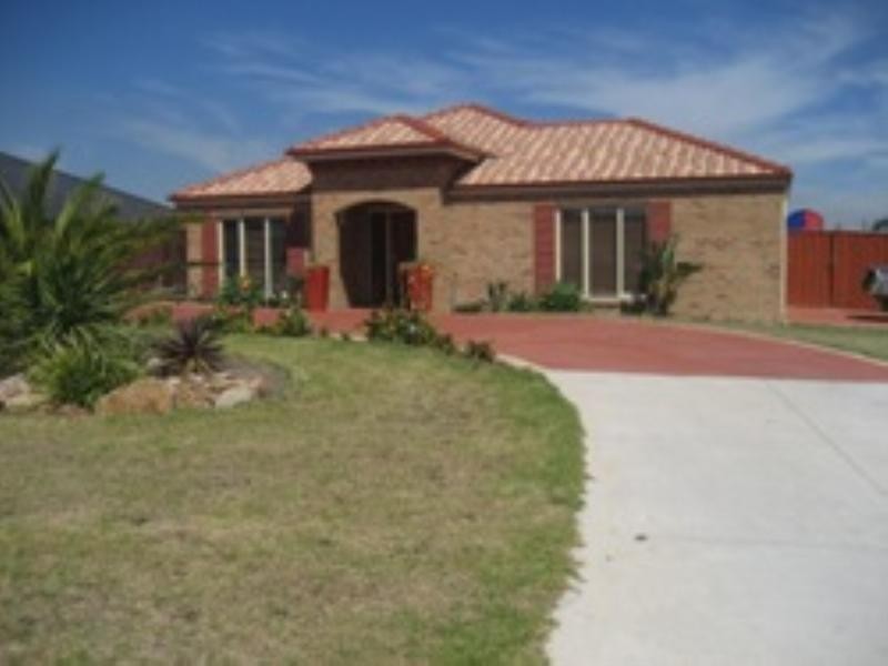 12 Lynn Close, Mornington VIC 3931