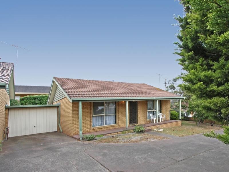 1/15 Lucerne Avenue, Mornington VIC 3931