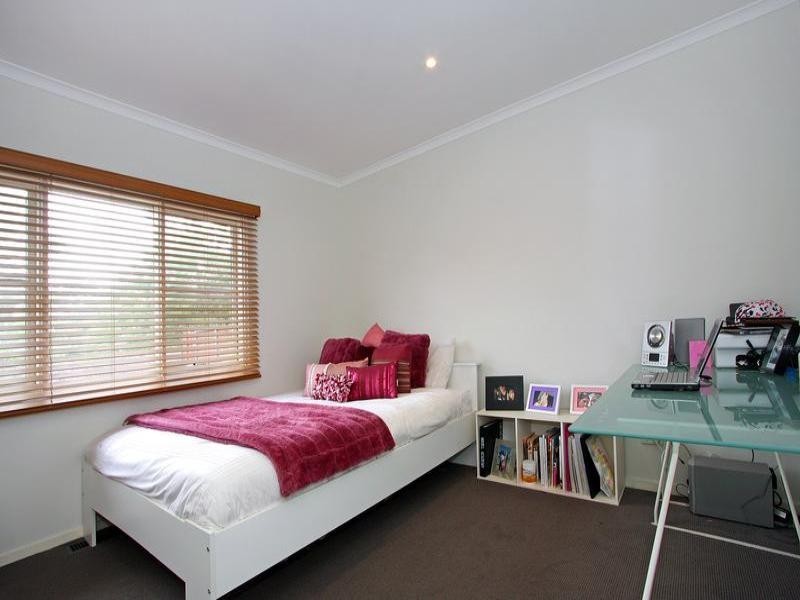 9 Hansen Court, Mount Martha VIC 3934