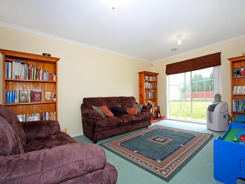 6 Shiraz Close, Mount Martha VIC 3934