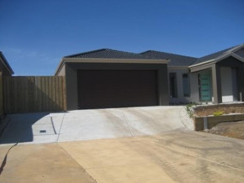 2 Andrew Court, Hastings VIC 3915