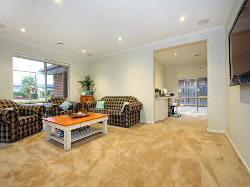 32 Fairway Drive, Safety Beach VIC 3936