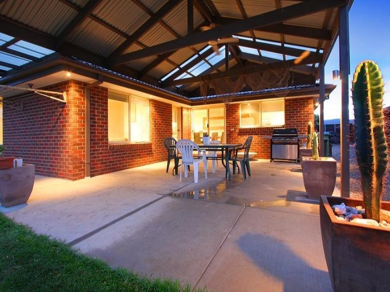 32 Fairway Drive, Safety Beach VIC 3936