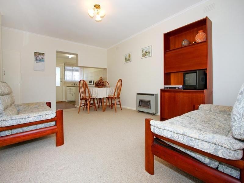 2/100 Tanti Avenue, Mornington VIC 3931