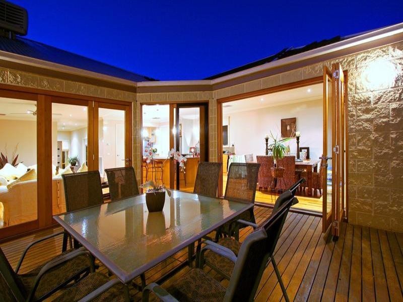 4 Ellabella Way, Mornington VIC 3931