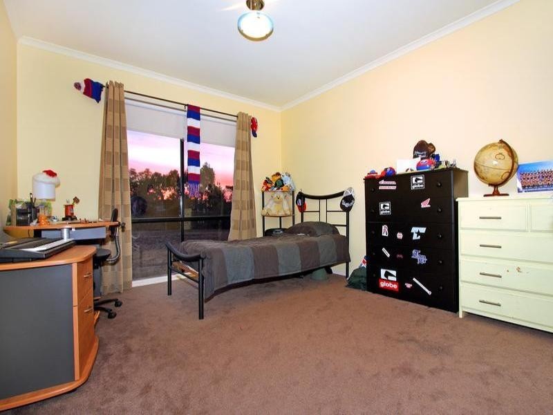 11 Antony Drive, Mornington VIC 3931