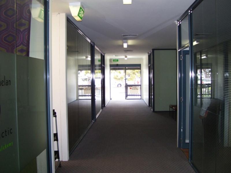 2/211 Main Street, Mornington VIC 3931