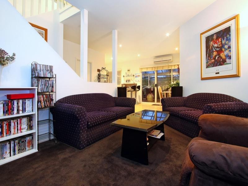 3/10 Surrey Street, Mornington VIC 3931