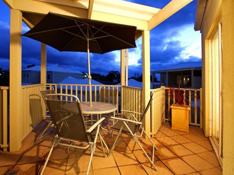 3/10 Surrey Street, Mornington VIC 3931