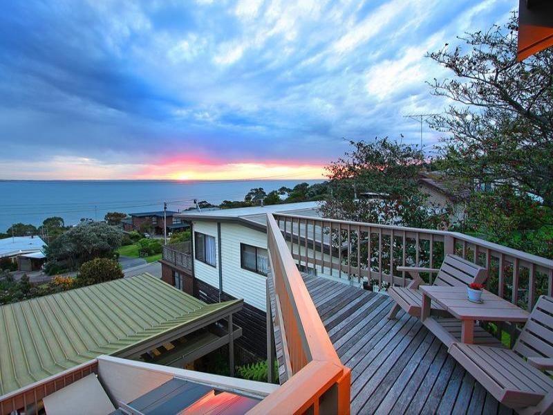 44 Mount Martha Road, Mount Martha VIC 3934