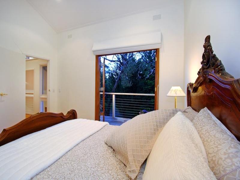 68 Bellbird Road, Mount Eliza VIC 3930