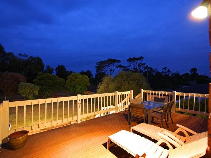 7 Jacaranda Crescent, Mornington VIC 3931