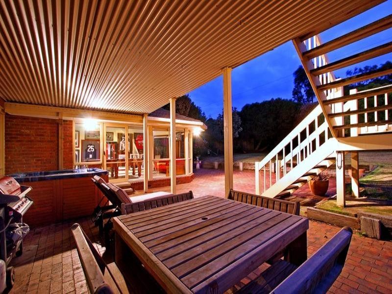 7 Jacaranda Crescent, Mornington VIC 3931