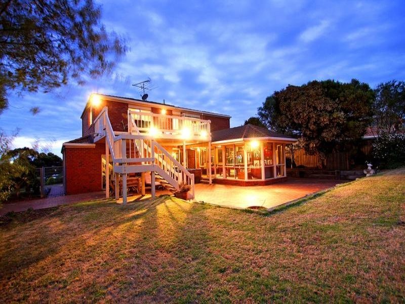 7 Jacaranda Crescent, Mornington VIC 3931