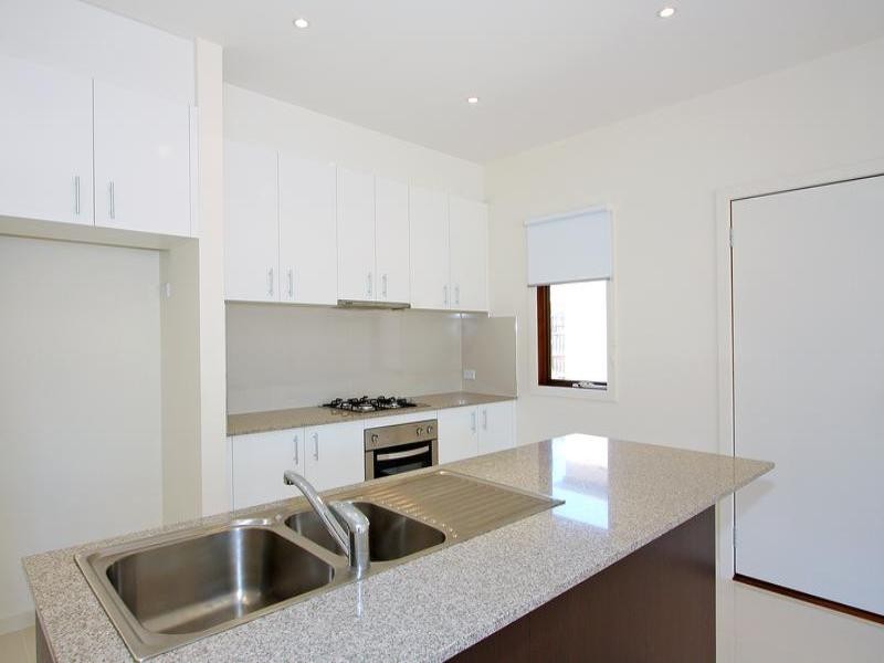 1/108 Tanti Avenue, Mornington VIC 3931