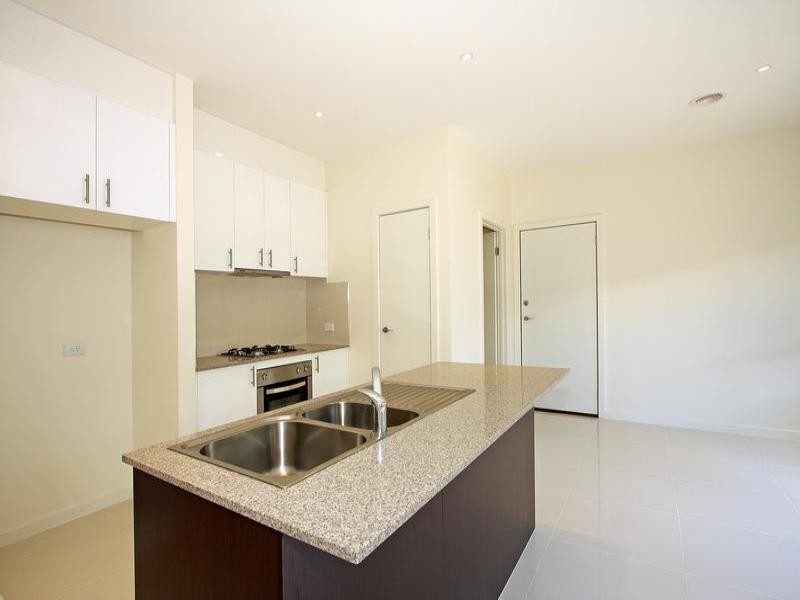 2/108 Tanti Avenue, Mornington VIC 3931