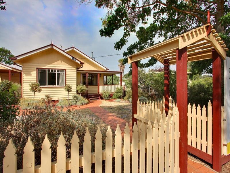 44 Van Ness Avenue, Mornington VIC 3931