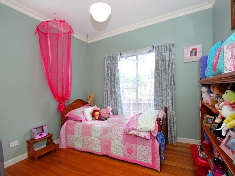 44 Van Ness Avenue, Mornington VIC 3931