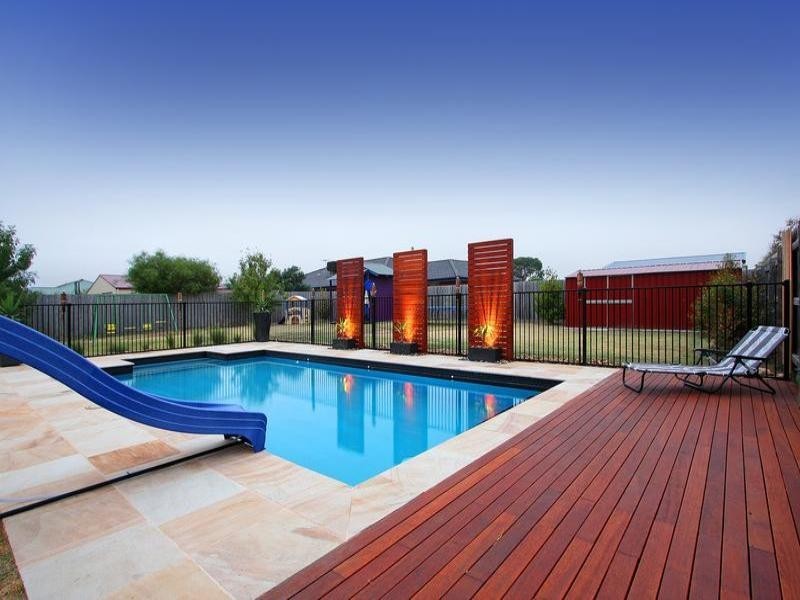 4 Chardonnay Drive, Mount Martha VIC 3934