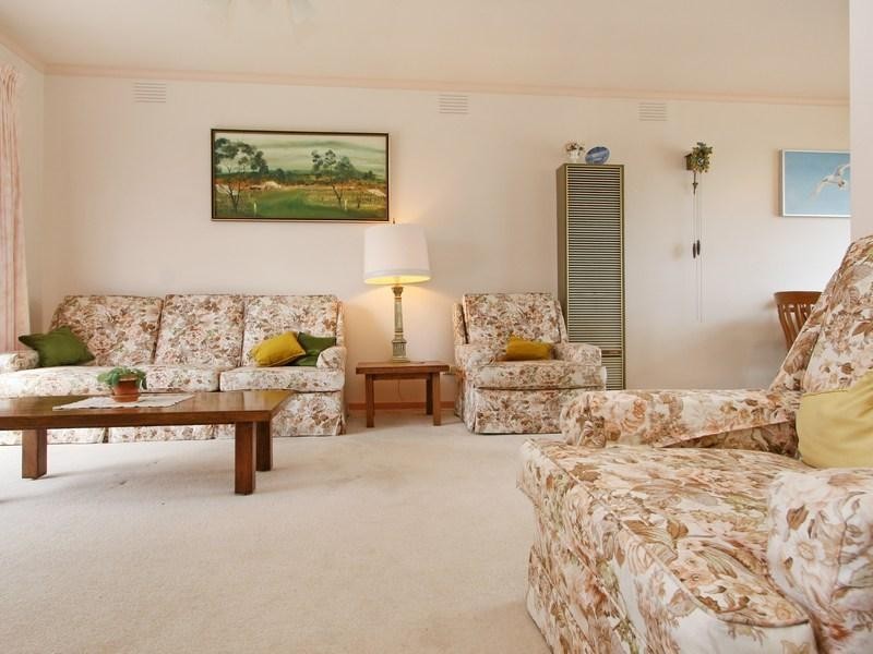 4/8 Van Ness Avenue, Mornington VIC 3931