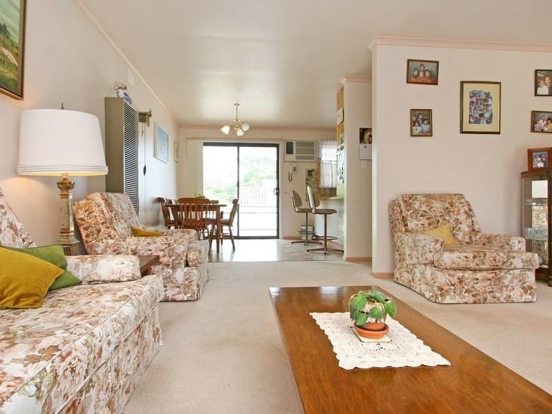 4/8 Van Ness Avenue, Mornington VIC 3931