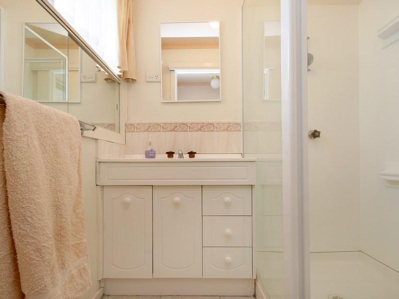 4/8 Van Ness Avenue, Mornington VIC 3931