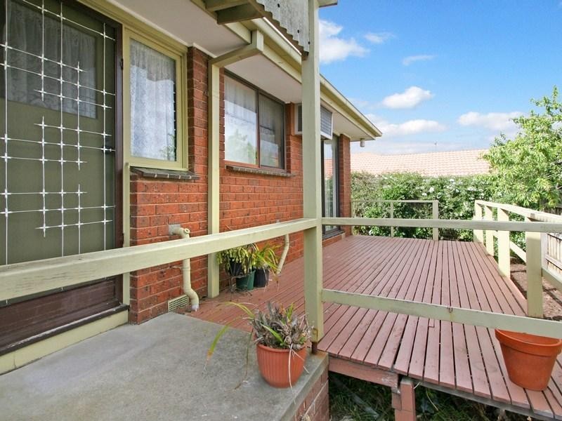 4/8 Van Ness Avenue, Mornington VIC 3931