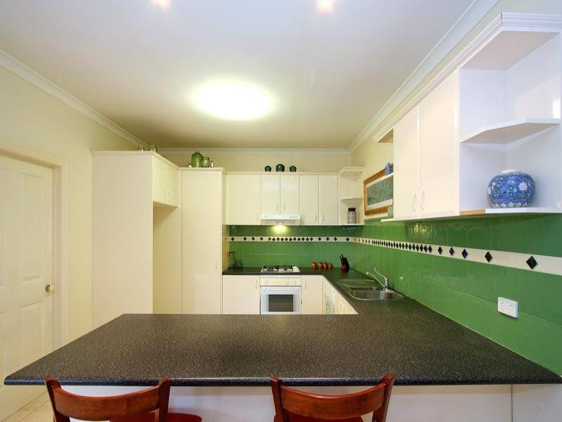 2/104 Tanti Avenue, Mornington VIC 3931