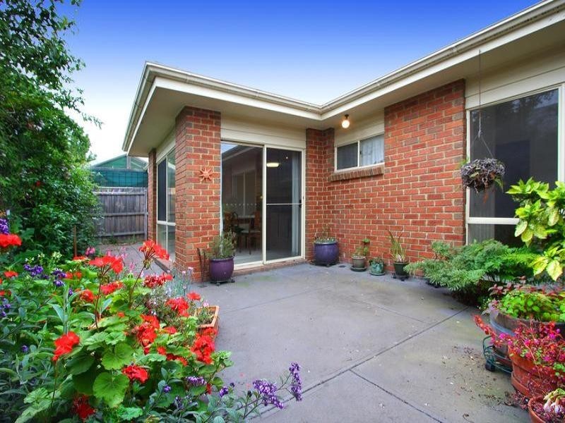 2/104 Tanti Avenue, Mornington VIC 3931