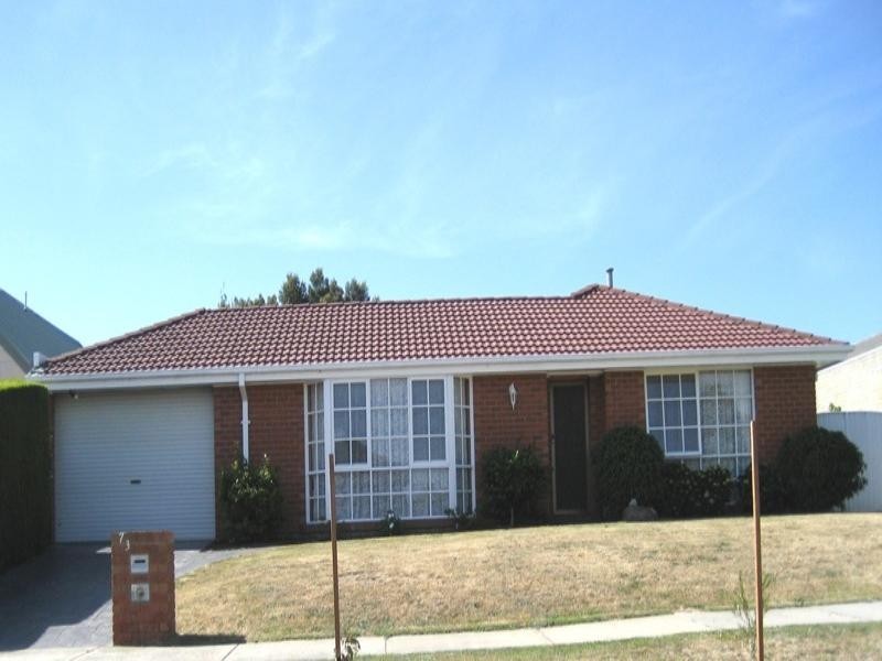 73 Wensleydale Drive, Mornington VIC 3931