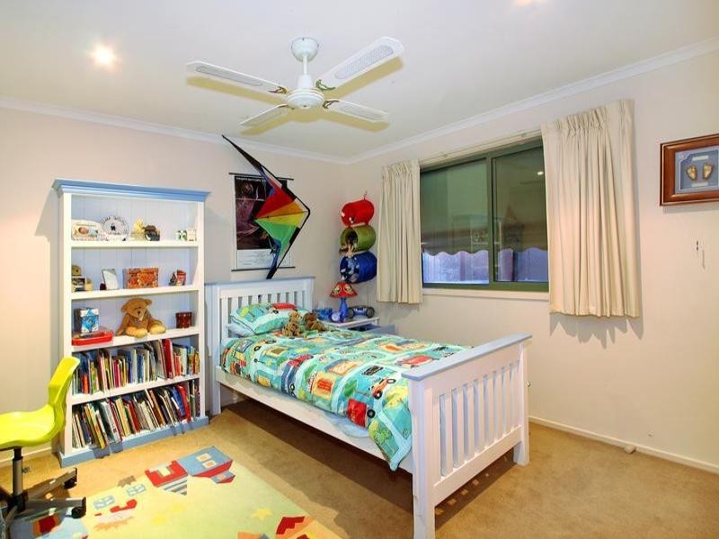 11 Wensley Close, Mornington VIC 3931