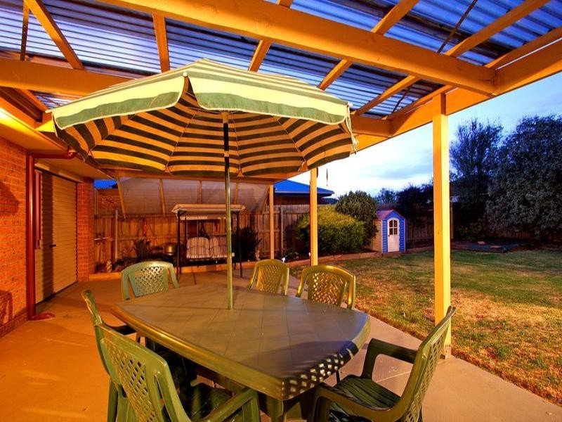 11 Wensley Close, Mornington VIC 3931