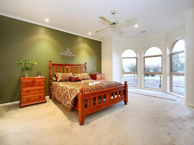 21 Brimbrim Crescent, Mornington VIC 3931