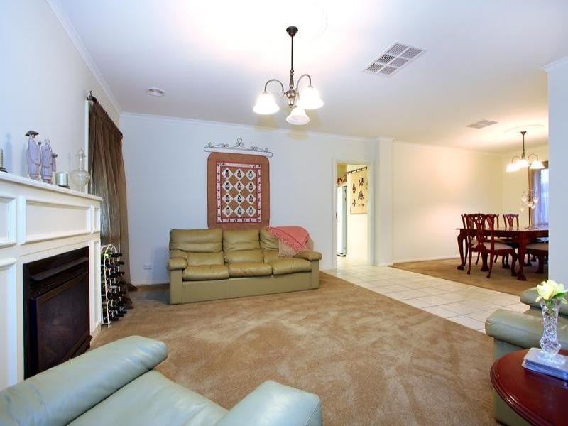 21 Brimbrim Crescent, Mornington VIC 3931