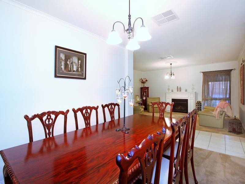 21 Brimbrim Crescent, Mornington VIC 3931