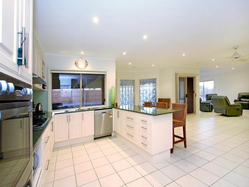 21 Brimbrim Crescent, Mornington VIC 3931