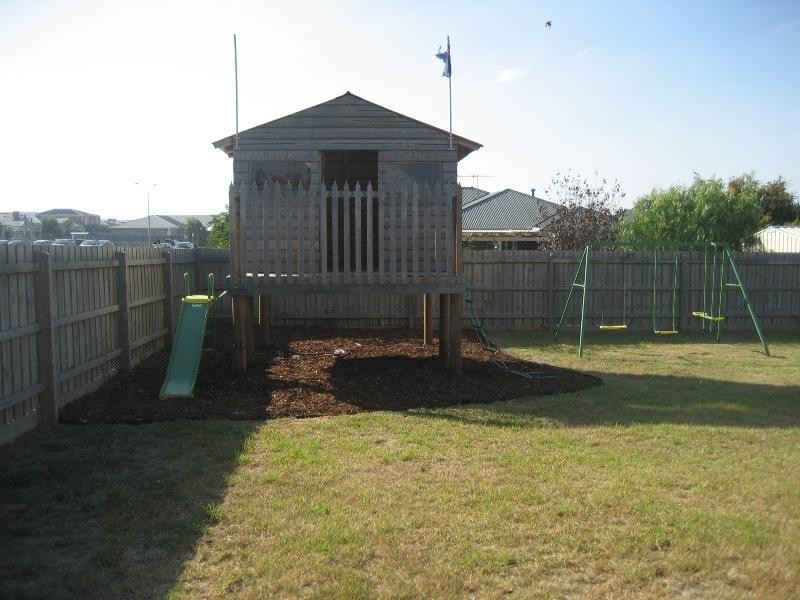 4 Durham Drive, Mornington VIC 3931