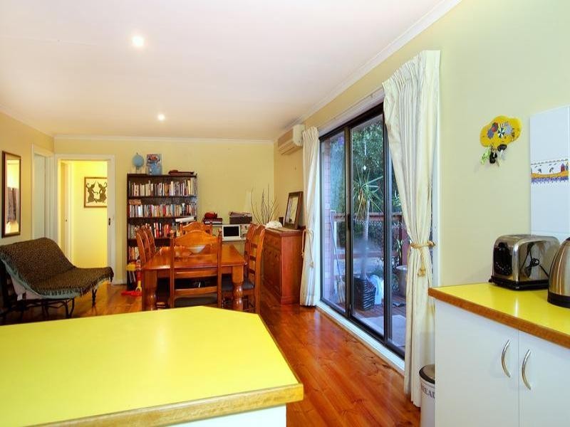 24 Carnoustie Grove, Mornington VIC 3931