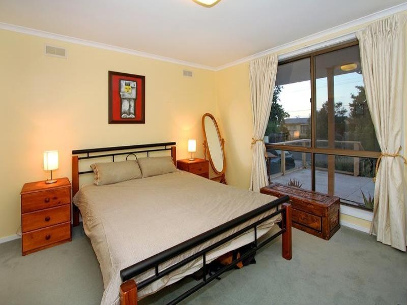 24 Carnoustie Grove, Mornington VIC 3931